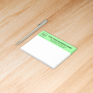 Geschäftsmarke auf hellgrüner Überschrift eines Re Post-it Klebezettel
