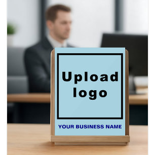 Geschäftsname und Logo Hellblaues Acrylschild