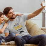 Geschenk für die moderne Typografie Bester Vater j T-Shirt<br><div class="desc">Das ist ein perfektes Geschenk von einem Kind zu einem Vater zum Vater. Das Design besteht aus vier Farbstreifen von grungy Typografie-BEST VATER EVER - gold,  und schwarz.</div>