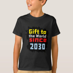 Geschenk für die Welt seit 2030 Aufkleber T-Shirt