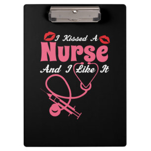 Geschenk für Krankenschwester Ich küsste eine Kr Klemmbrett
