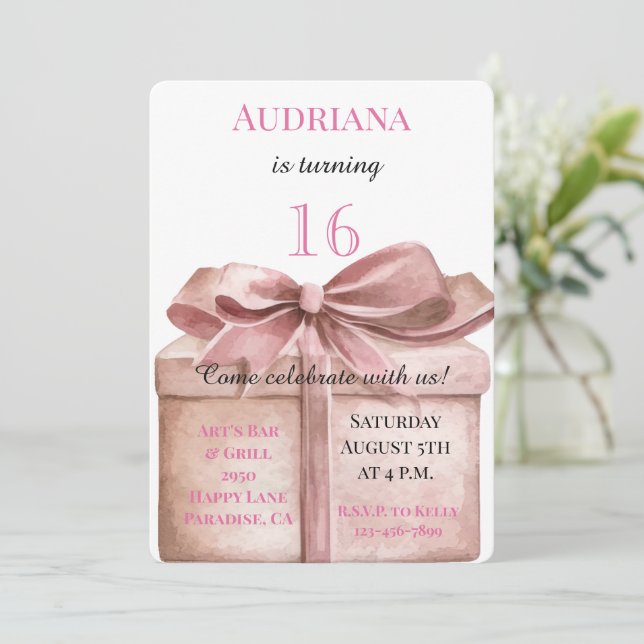 Geschenk mit Bow 16. Geburtstag Einladung (Stehend Vorderseite)