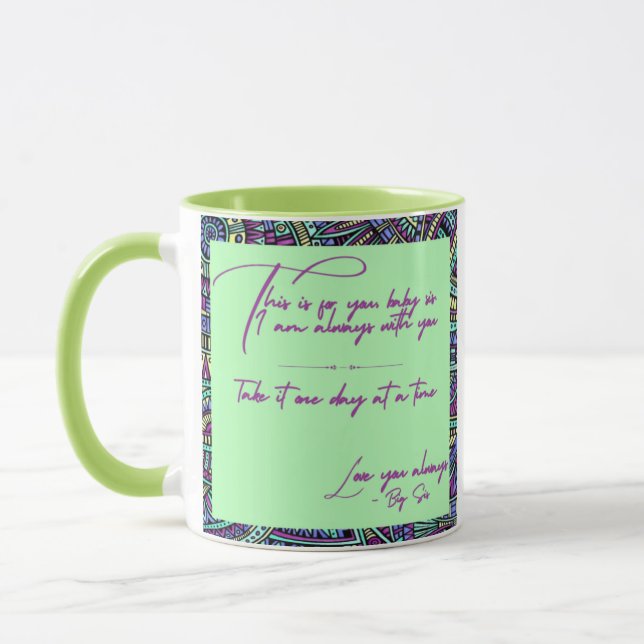 Geschenk personalisierte Umarmung für BabySchweste Tasse (Links)