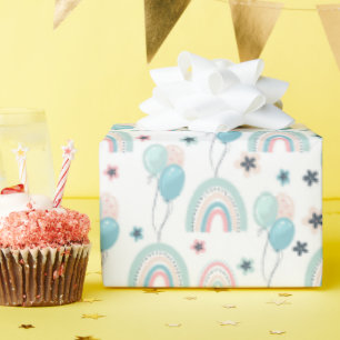Geschenkpapier mit Luftballons und Regenbögen.