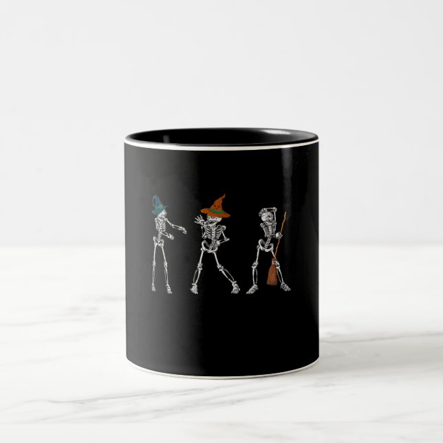 Geschenktanz| Halloween-Tanz-Macabre-Hexe Zweifarbige Tasse (Mittel)