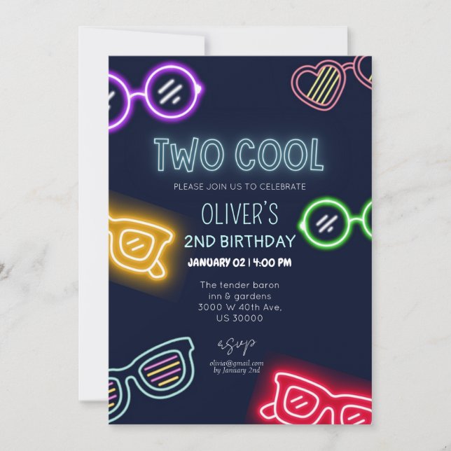 Geschlechtsneutral lustiger 2. Geburtstag Einladung (Vorderseite)