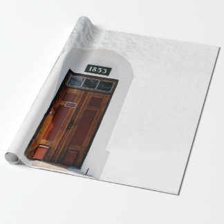 GESCHLOSSEN 1852 HOLZTÜR AM TAG GESCHENKPAPIER