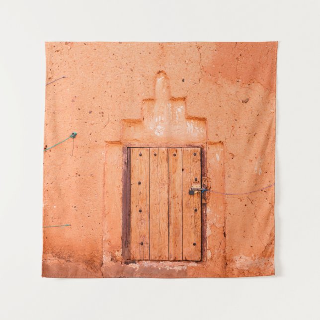 Geschlossenes Holzfenster im traditionellen marokk Wandteppich (Vorderseite)