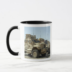 Geschütztes Fahrzeug MaxxPro Bergwerkes Tasse