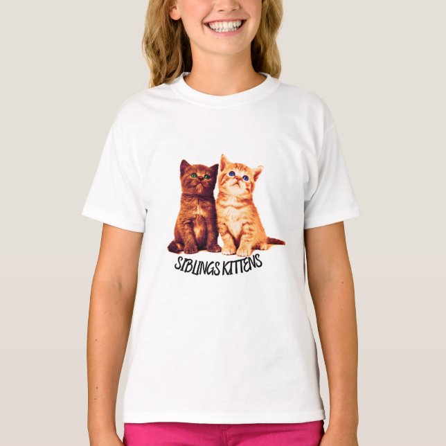 Geschwister, zwei niedliche Katzen T-Shirt (Vorderseite)
