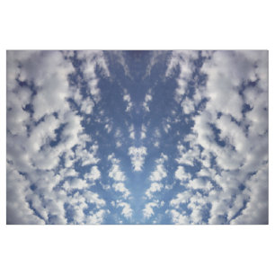 Geschwollene Wolken auf blauer Himmel-Foto-Gewebe Stoff