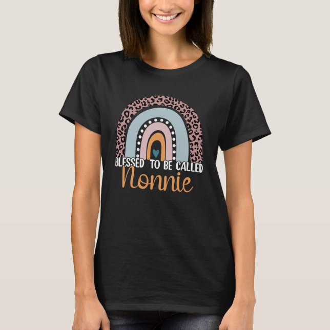 Gesegnet als Nonnie Rainbow Leopard Niedlich T-Shirt (Vorderseite)