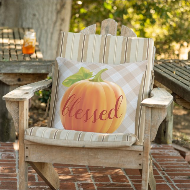 Gesegnet Herbst Ernte Pumpkin auf Gingham Kissen (Stuhl )