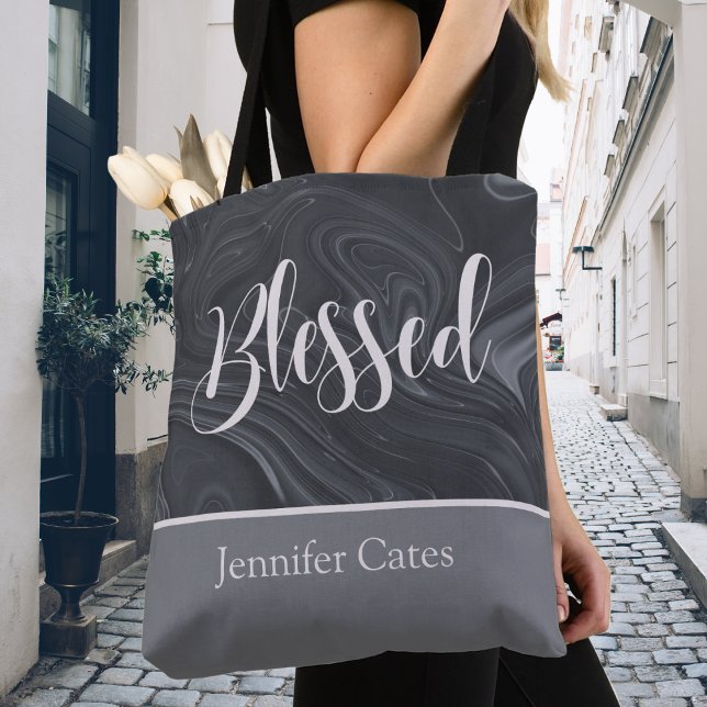 Gesegnete moderne Schrift Personalisiert (Blessed Modern Script Personalized Tote Bag in Faux Marble Gray and White.)