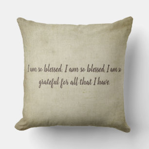 Gesegnetes Mantra mit benutzerdefinierbarem Textko Kissen