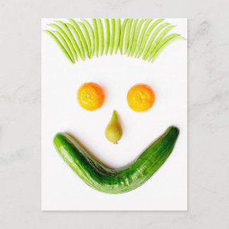 Gesicht aus Obst und Gemüse auf weiß.JPG Postkarte