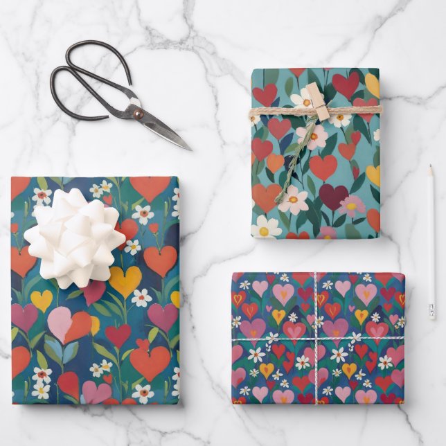 Gespielte Herzen floral Geschenkpapier Set (Vorderseite)
