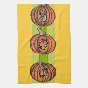 Gestapelte Pumpkins BOO Küchentücher