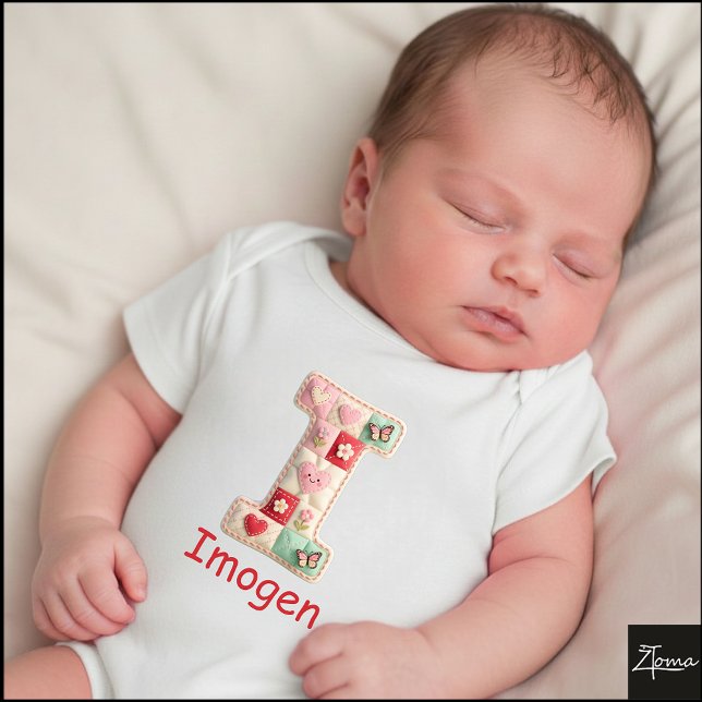 Gesteppter Patchwork-Initialbuchstabe I Kinderzimm Baby Strampler (This is a sample design. There are several models to choose from, with the name and color changed.)