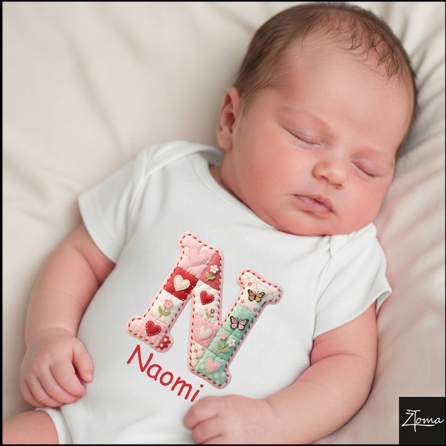 Gesteppter Patchwork-Initialbuchstabe N Kinderzimm Baby Strampler (This is a sample design. There are several models to choose from, with the name and color changed.)