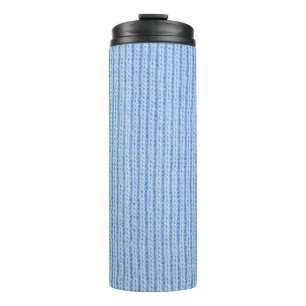 Gestreifte Gewebetextur, echtes Tuch. Thermosbecher