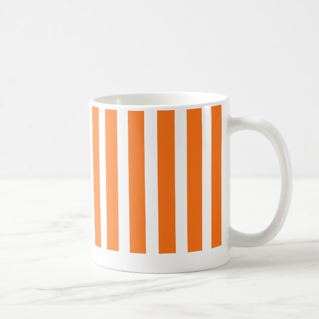 :   gestreifte helle Orange, Kürbis, Tasse (Rechts)