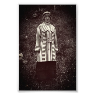 Gestreifter Mantel Modische Juneau Alaska Frau Fotodruck