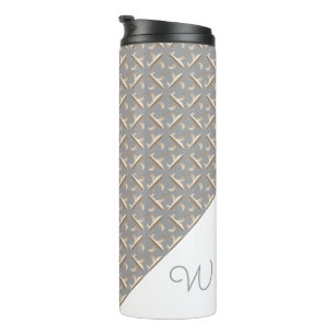 Gestreiftes Fleur-de-lis-Muster Monogramm Thermosbecher