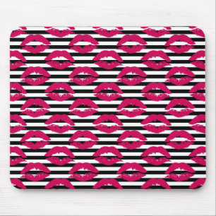 Gestreiftes Muster des Lippenstift-Kuss-B&W Mousepad