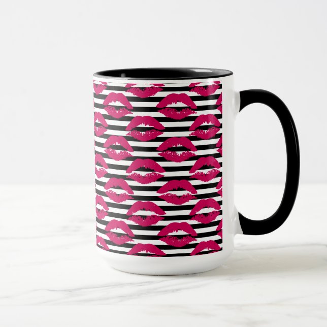 Gestreiftes Muster des Lippenstift-Kuss-B&W Tasse (Rechts)