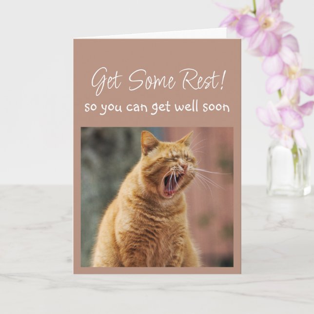 Get Well Soon Sleepy Yawning Cat Animal Fun Karte (Orchidee)