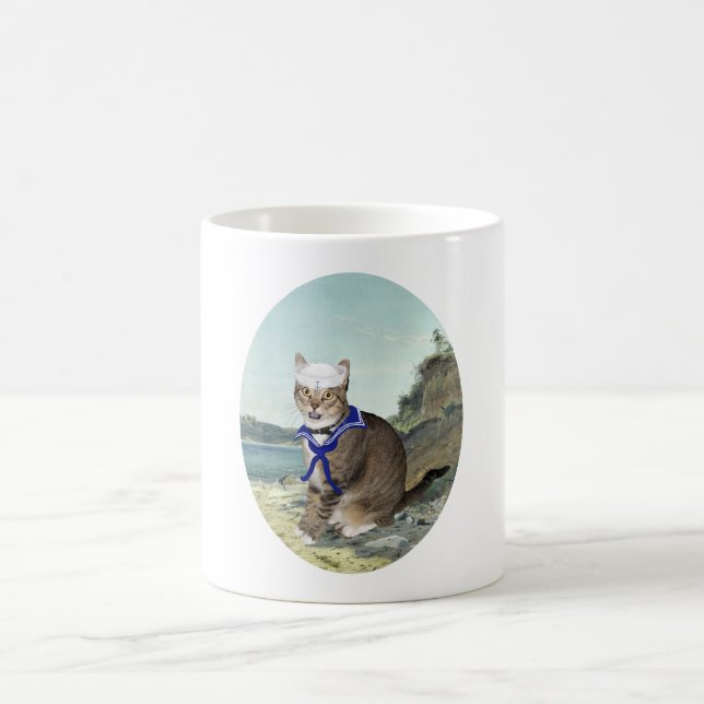 Getigerte Katze am Strand Kaffeetasse (Mittel)