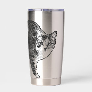 Getigerte Katze im Schneelichtglanz Thermobecher