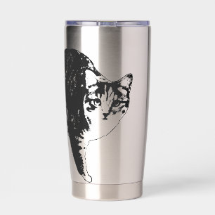 Getigerte Katze unter festlichen Lichtern Thermobecher