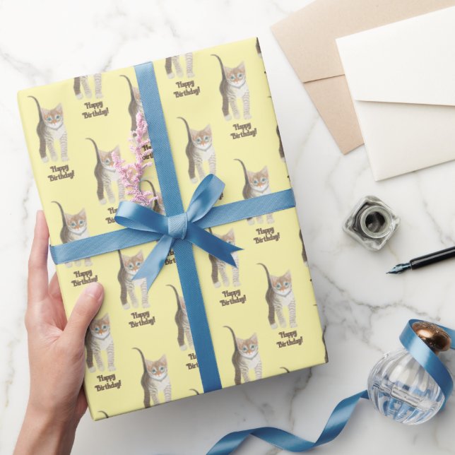 Getigertes Kätzchen mit anpassbarem Text Verpackun Geschenkpapier (Schenken)