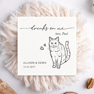 Getränke auf Niedlicher Hauskatze mit Skript Serviette