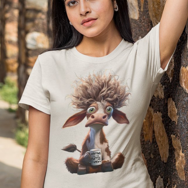 Gewartet, dass der Kaffee eingesteckt wird Tri-Blend Shirt (Von Creator hochgeladen)