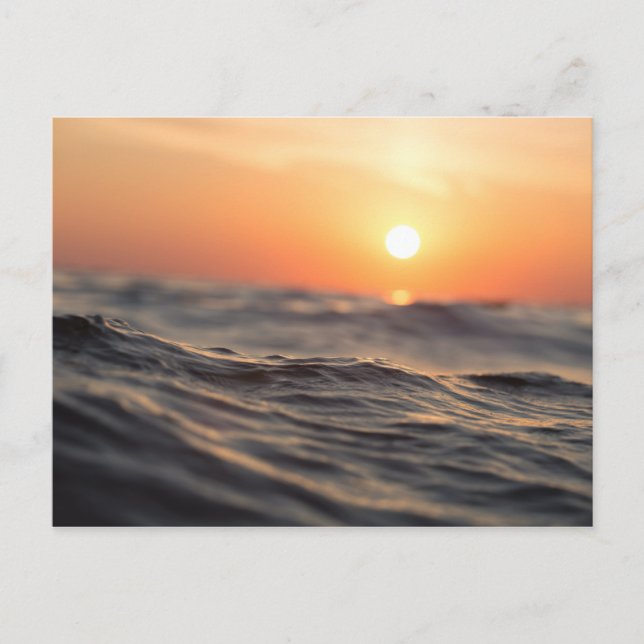 Gewässer während der goldenen Stunde Feiertagspostkarte (Vorderseite)