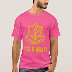 Gewehre in Moses Israel Defences Idf Tzahal Krav T-Shirt