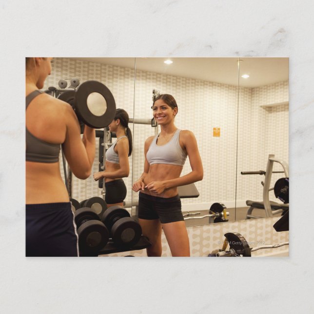 Gewichte im Fitnessraum Postkarte (Vorderseite)