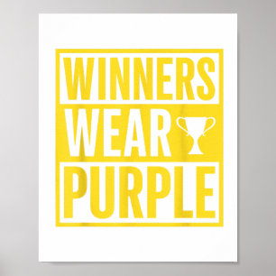 Gewinner tragen das Lila School Sports Team Pride Poster