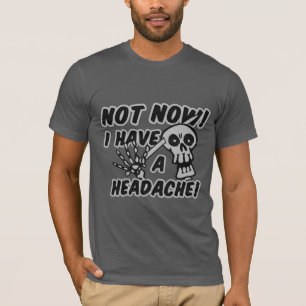 Gewitterte Kopfschmerzen Schädelknochen Shirts und