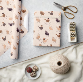 Gewitterte Vögel mit Hüten, Sternen, Beeren am Lic Geschenkpapier