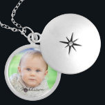 Gewohnheit Ihr Baby-Name Locket des Fotos<br><div class="desc">Um zu personifizieren und Gewohnheit ersetzen Foto durch Ihren eigenen Foto- und Änderungsnamen zum Namen,  den Sie fordern.  Niedliche Baby-Name-Fotohalskette,  Locket.  große Geschenkidee für Mammen,  Mamas,  Tanten,  Großmütter.</div>