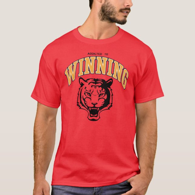 Gewöhnt zum Gewinnen T-Shirt (Vorderseite)