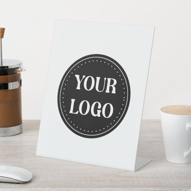 Gewohnte Hochzeit, Elegant, Geschenke zum Jahresta Sockelschild (In SItu)