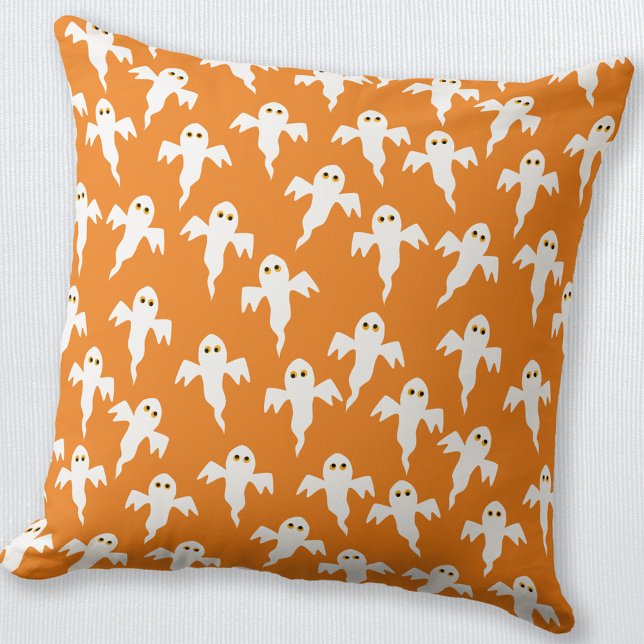 Ghost Halloween Orange Kissen (Fun little ghosts orange and white throw pillow, perfect for Halloween decor)
