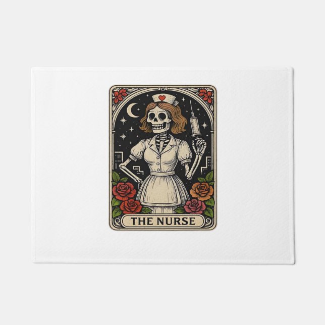 Ghost Nurse Spookily Kümmerte und whimsily verfolg Fußmatte (Vorderseite)