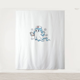 Ghost Nurse Spookily Kümmerte und whimsily verfolg Wandteppich
