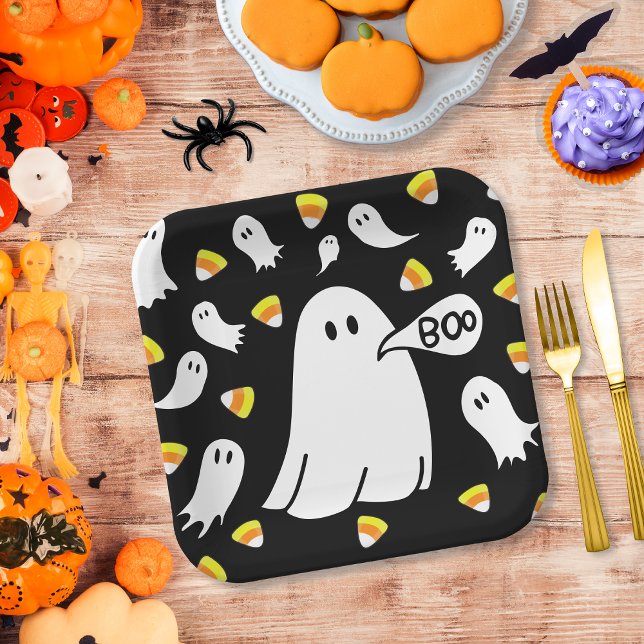 Ghosts and Candy Corn Pappteller (Cute and whimsical, these paper plates are perfect for Halloween parties and fall gatherings!)